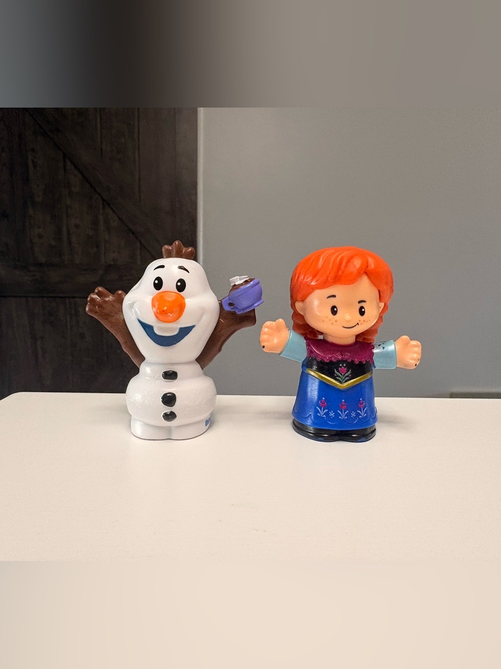 Little People Olaf 2021 & Anna 2019